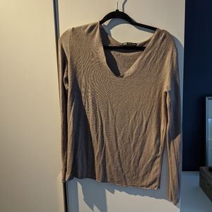 Zara sweater top